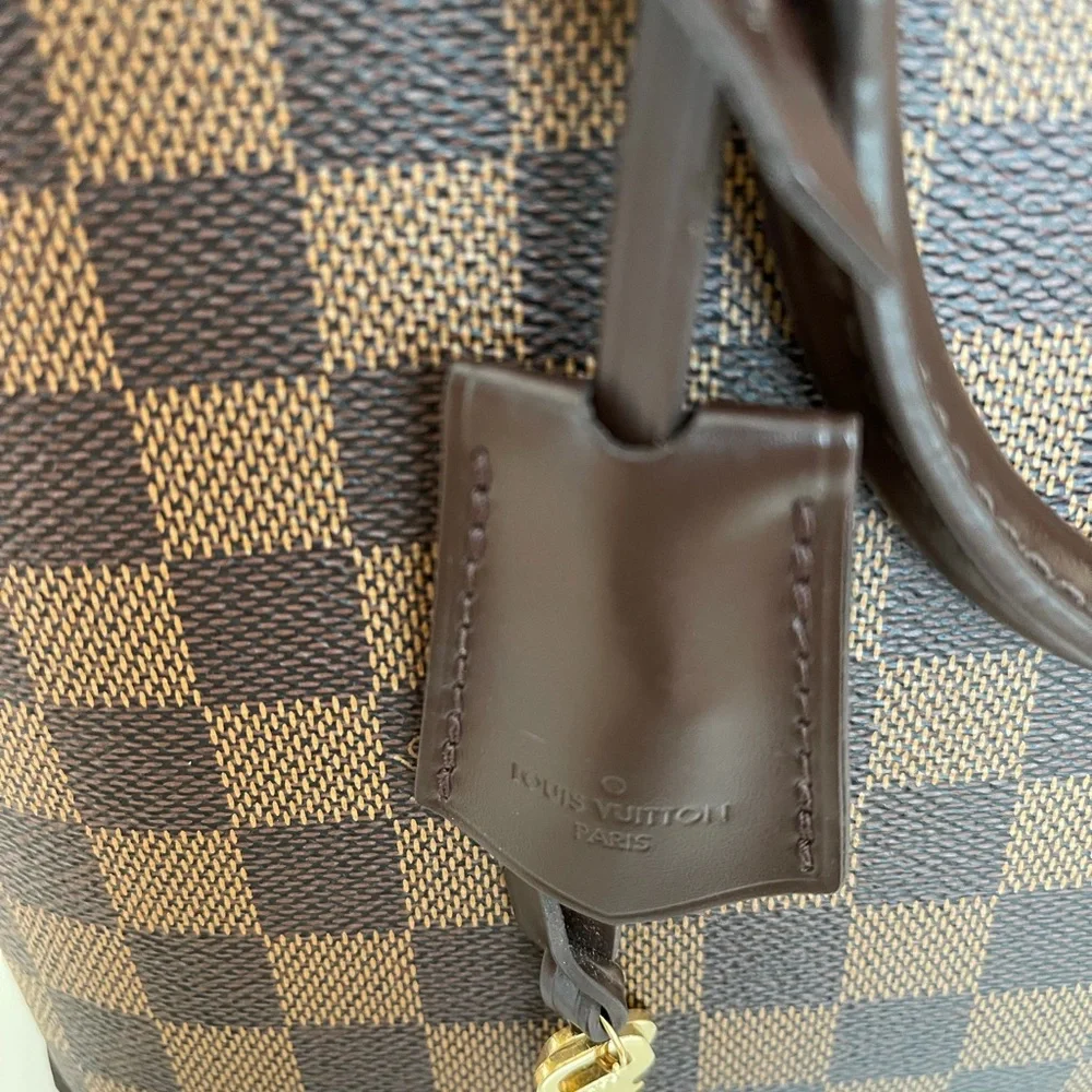 Authentic Louis Vuitton Alma Damier PM - Picture 12 of 16